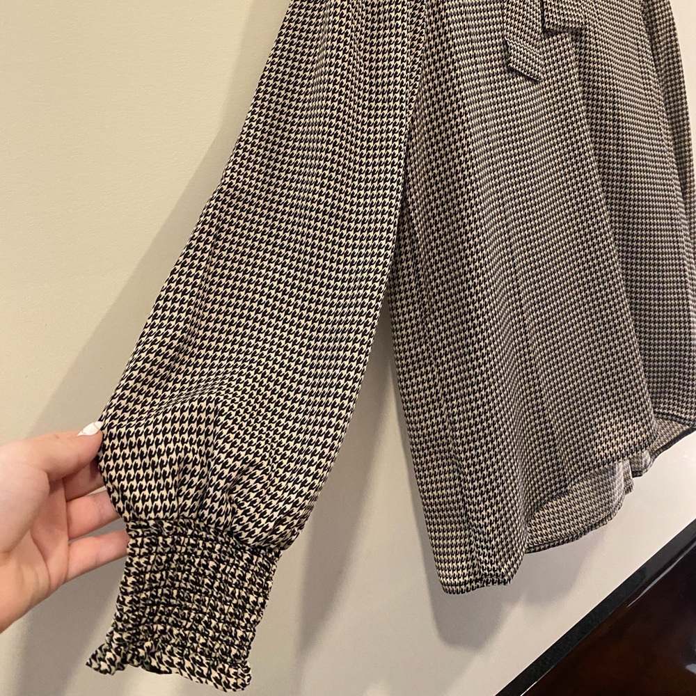 Blouse - Picture 2 of 2